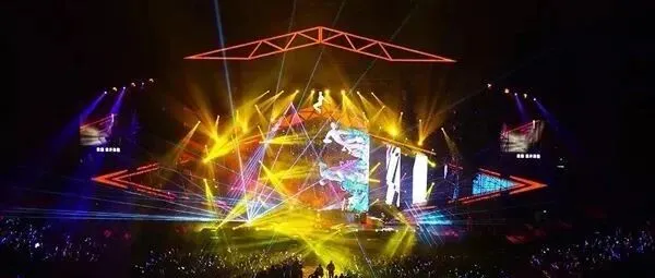 舞台升降台怎么选？90%的人都分不清剪叉、推杆、液压式的区别！