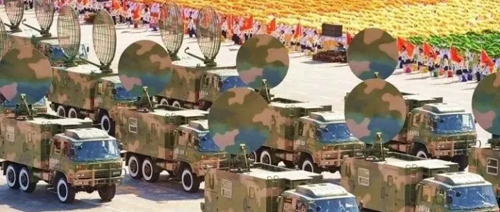 九三阅兵：尖端武器集中亮相，集成最先进PCBA控制板人工智能（AI）无人驾驶车辆、激光武器和导弹等装备前沿应用技术！