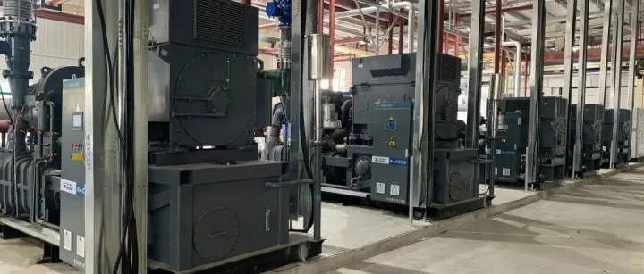 5台离心空压机+2台干式无油螺杆空压机， 量身打造980m³/min空压机站房