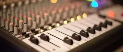 STI＞0.6实战报告厅清晰度翻盘指南：从建筑陷阱到扬声器“精准打击”