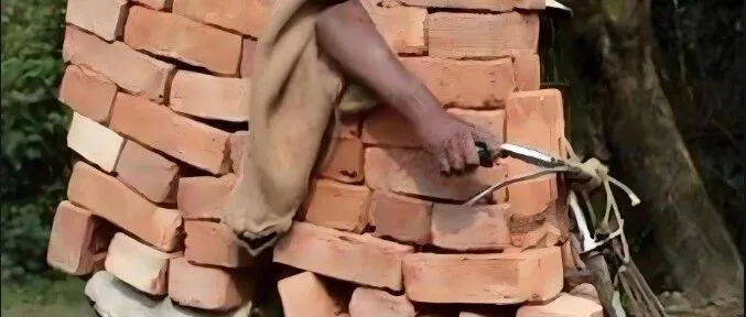 当我一天能赚两三千后，才发现做跨境勤奋根本发不了大财