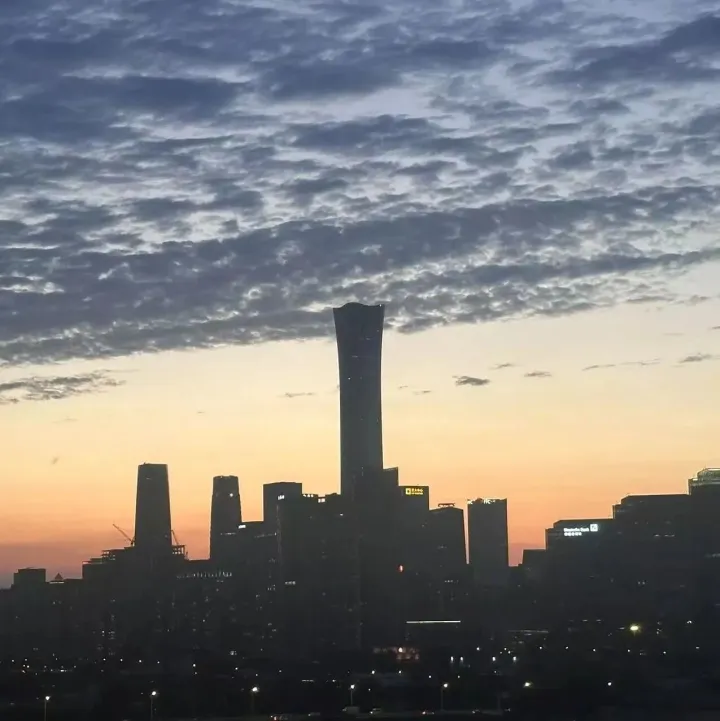 开心的诀窍（四十一）：藏在锦囊里的金科玉律之“过度理由效应”与“看不见的手”