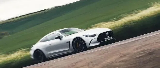 梅赛德斯-AMG自比“蝙蝠侠”：希望在性能品牌中脱颖而出