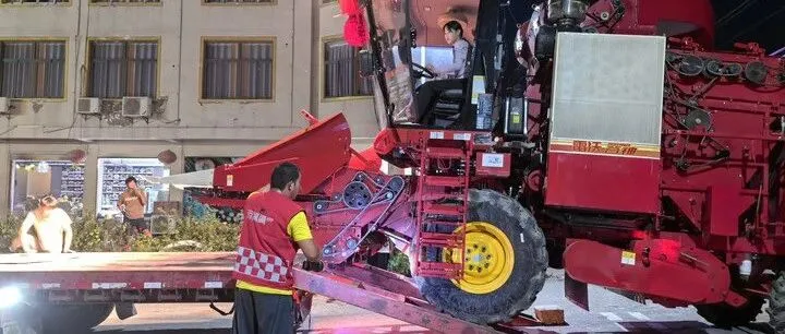 从“慢慢挪”到“满满运”：运满满货运平台助力农机手转场