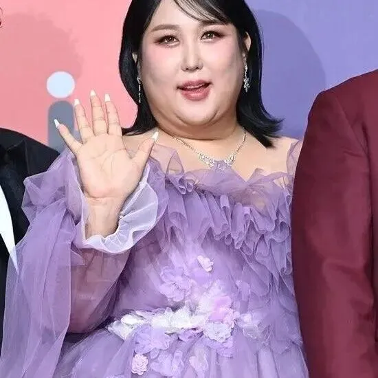 "입원<em>해</em>야 할 듯" 풍자, 스케줄 가득인데…'컨<em>디</em>션 난조' 호소 (풍자테레<em>비</em>)