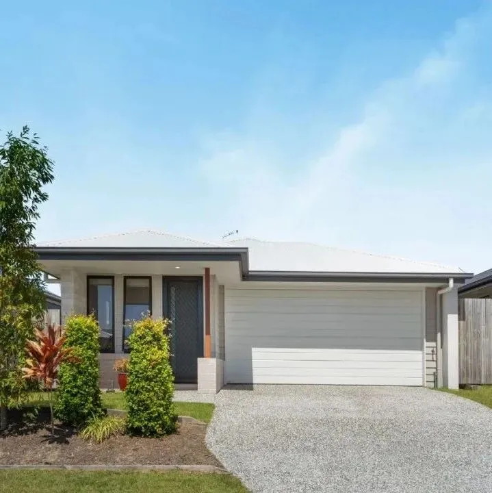 【New Listing】5 Palmeri Street, Logan <em>Reserve</em>