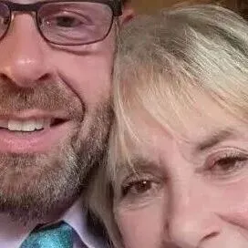 「<em>電</em><em>腦</em>人被<em>電</em><em>腦</em>殺死」 雅虎前高管聽AI教唆 殺死自己母親並自殺 成爲人類第一起AI謀殺案