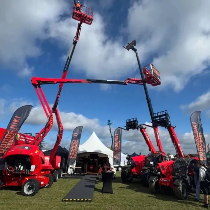 临工重机惊艳亮相波兰ARGO SHOW 叉装机产品引领行业新高度