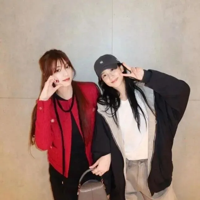 블랙핑<em>크</em> 지수 친언니 김지윤, 본격 데뷔 “부<em>담</em> 無, 이렇게 태어난 것”