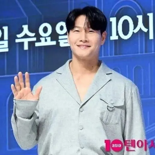 침묵하던 김종국, <em>결</em>혼 발표 4일 만에 움직였다…여기저기 알리기 바빠