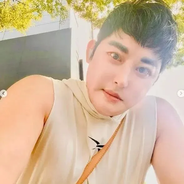 '꽃<em>미</em>남 새출발' 황재근, 안경도 벗었다 "많은 관심 감사..더 관리할 것"