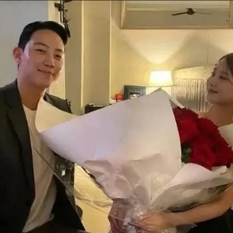 ‘하트시<em>그</em>널2’ 이규빈&모델 순<em>미</em>, 백송이 장<em>미</em>와 함께 프로포즈…사랑과 함께 완성한 <em>미</em>소