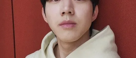 데이식스 도운, 생일 앞두고 팬들에 사과한 이유..“내가 뭐라고”