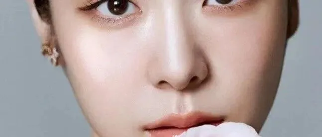 ‘<em>피</em>겨 여왕’ 김연아, 변치 않는 고혹미 뽐낸 화보 공개