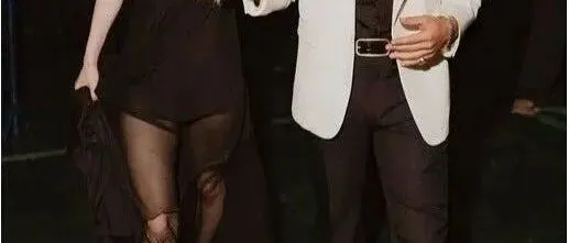 브루<em>노</em> 마스, 로제와 '아파트' 의리 <em>지</em>켰다...블랙핑크 LA 공연서 '깜짝 게스트' 등장