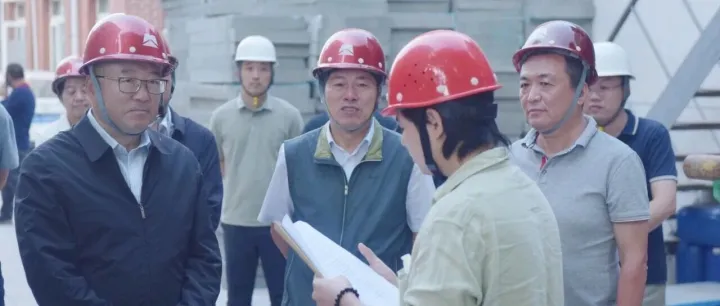 张晓仑率队开展节前“四不两直”安全检查