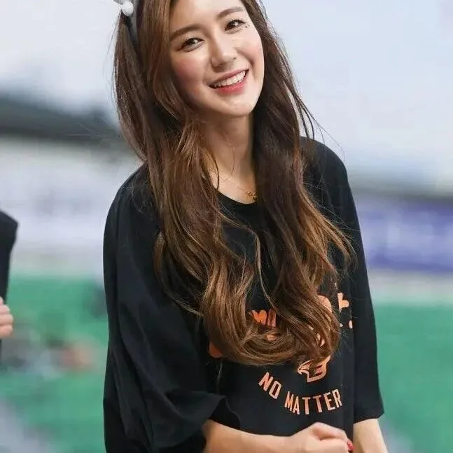 '경성대 전지현' 김연정, 하주석과 12월 결혼…해설위원이 깜짝 <em>발</em>표 [핫<em>피</em>플]