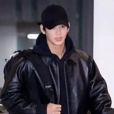 김수현 측 "군 복무 시절 편<em>지</em>, 김새론 외모 칭찬도 없어…이성 생각 無"