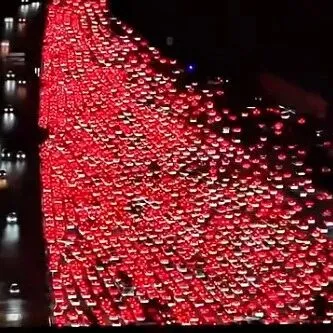 请问这是石榴吗？不，这是我回家的路…