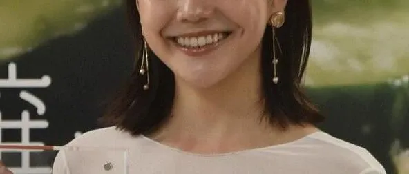 她通过<em>个人</em><em>Instagram</em><em>账号</em>宣布结婚，恭喜！