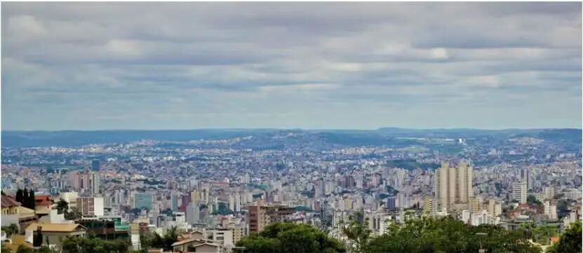 建筑与房屋的城市空拍图

AI 生成的内容可能不正确。