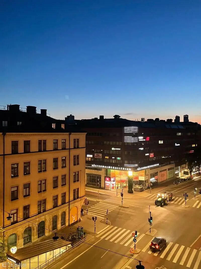 我在瑞典震惊了：这里的普通人月薪3万人民币，但交完税只剩一半，他们却说