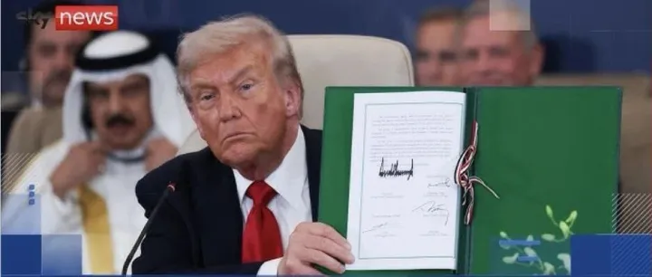 夜读｜川普交易的艺术：加沙和平协议签字，中东新曙光