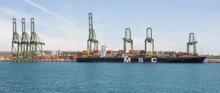 西班牙<em>港口</em>的投资额是葡萄<em>牙</em><em>港口</em>的两倍，而时间却只有葡萄<em>牙</em><em>港口</em>的一半