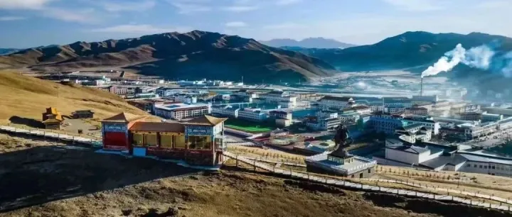 长宁区党政代表团赴青海省<em>果洛州</em>甘德县学习考察