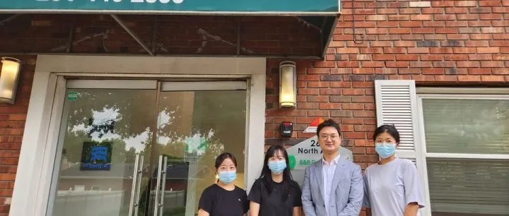 原州首尔数字牙科向京东大学捐赠1000万韩元大学发展基金