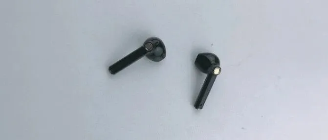 什么品牌<em>蓝牙</em><em>耳机</em>质量最好？百元<em>蓝牙</em><em>耳机</em>十大排名半入耳式分享