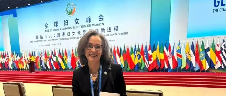 Visita da <em>Secret</em>ária de Ásia e Pacífico à China | 巴西副外长克莱班克访华