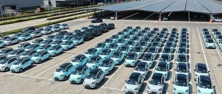 "取消对中国100%关税"