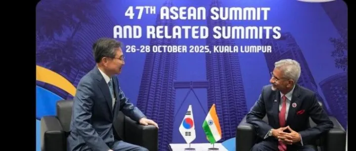 印度外长苏杰生在东亚峰会期间与多国领导人会晤