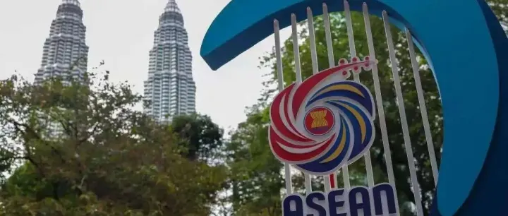 东盟峰会召开在即 缅甸代表团抵达马来西亚