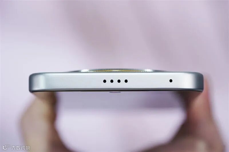 8300毫安电池、IP69K防水！荣耀X70全面评测：新一代耐用神机实至名归