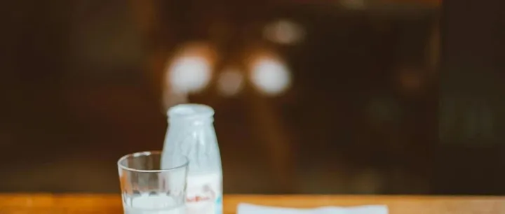 伊利蒙牛“包装缠斗”背后：一场没有赢家的存量厮杀