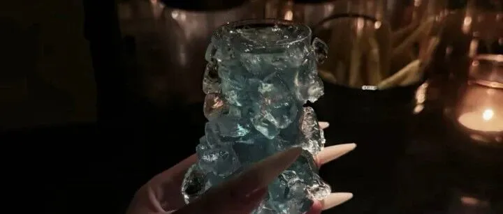 "成年人<em>的</em>社会，只筛选不<em>调教</em>"