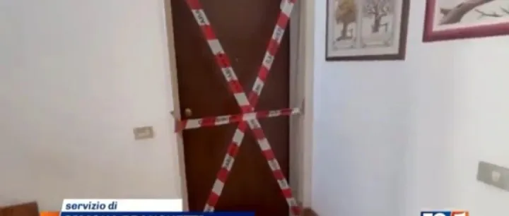 （视频）暴力男子摘脚环潜入前女友家中，将她残忍刺死