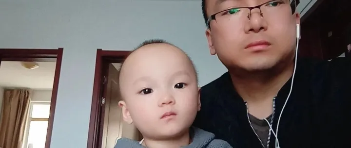 在皮划艇越野赛中，亚历山大·科罗博夫摘得银牌，叶<em>卡</em><em>捷</em><em>琳</em><em>娜</em>·塔兰采娃收获铜牌。