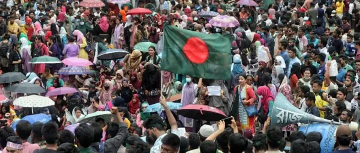 七月勇士津贴每月2万tk；学生党办公室被炸弹炸了；7月1日-8月5日全国庆祝；上次印巴、这次伊朗-以色列停火都是特朗普率先宣布