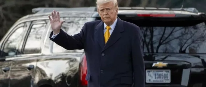 特朗普抵达韩国出席APEC峰会，将与中国领导人会晤