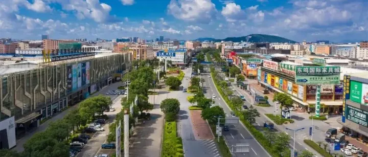 Lecong Furniture City, world's largest furniture <em>trading</em> hub