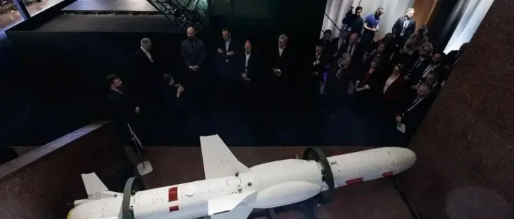 首次公开展出新型巡航导弹，乌克兰导弹改进局限性明显