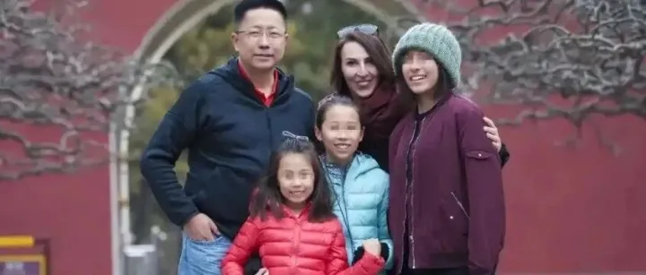 Foreign Ex-Wife Loses Abuse Case Against “Crazy English” <em>Founder</em>