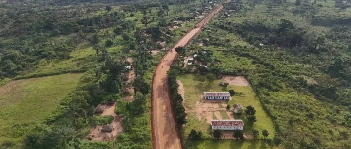 奋战在刚果（金）的中国建设者中刚“一揽子”基建项下卡南加-卡兰班布吉项目建设者剪影