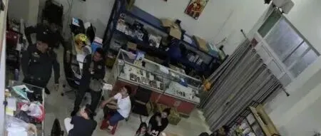 电诈帮凶落网！ 7名柬中籍嫌犯被羁押