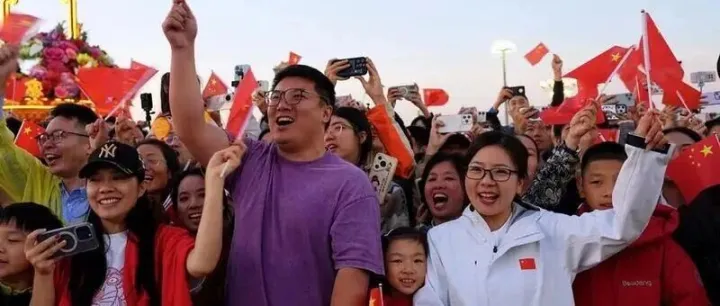 Business丨Tax shift seen as boost to <em>consumption</em>