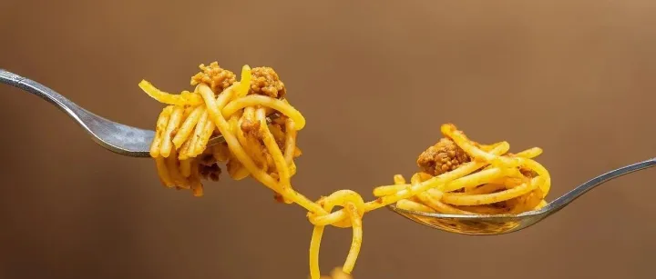 每天一句日常英语口语｜I dropped my <em>fork</em>