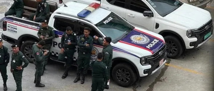 网友爆料：金边缉毒黑警套路注意了#<em>柬埔寨</em>资讯：<em>柬埔寨</em>赌博委员会到<em>西</em><em>港</em>赌场检查却被<em>西</em><em>港</em>省警察局全体带走